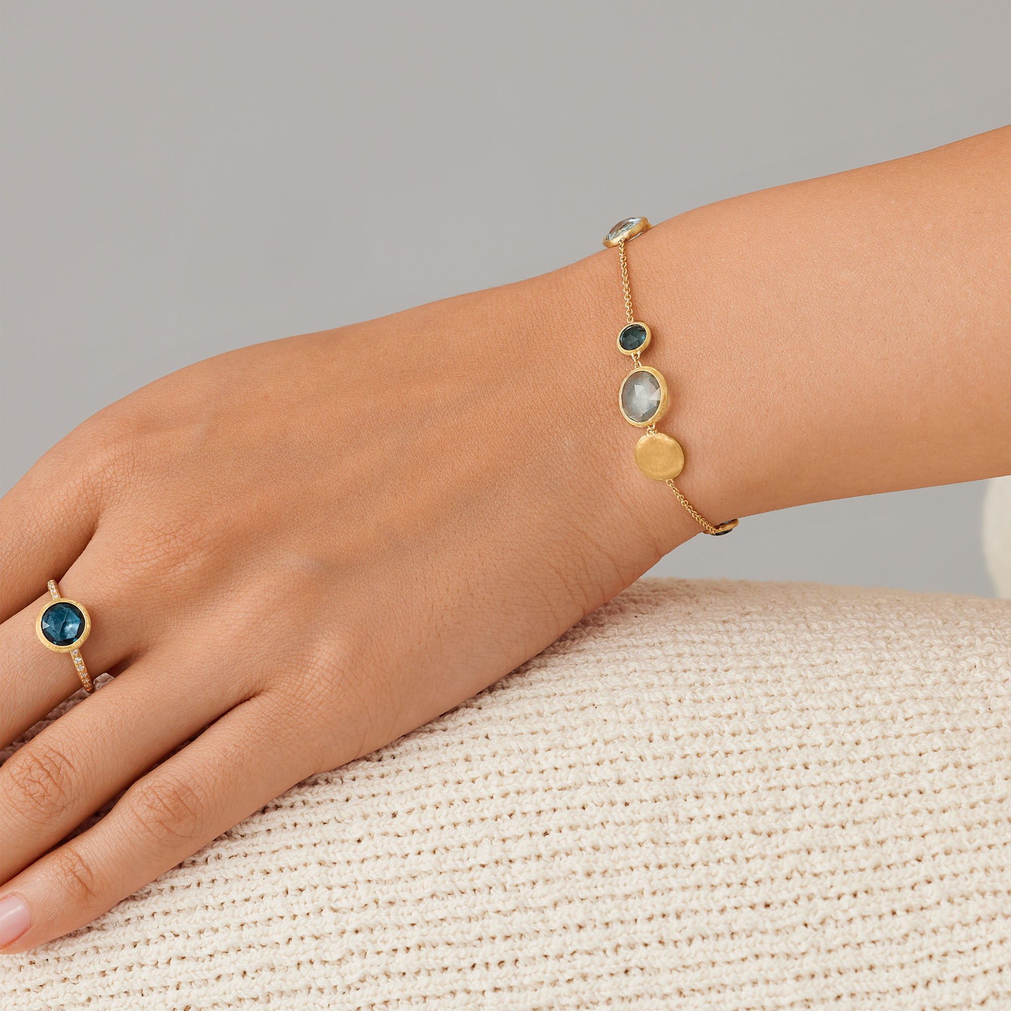 Jaipur Color Yellow Gold Topaz Bracelet | Marco Bicego | Birks